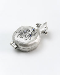 pomegranate shaped travel candlesticks with swarovsky crystals.  Length: 8 cm  Width: 5 cm